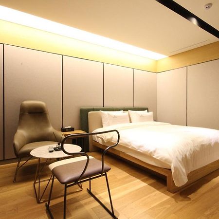 ชอนจู อีโคสเตย์ โฮเต็ล Hotel จอนจู ภายนอก รูปภาพ