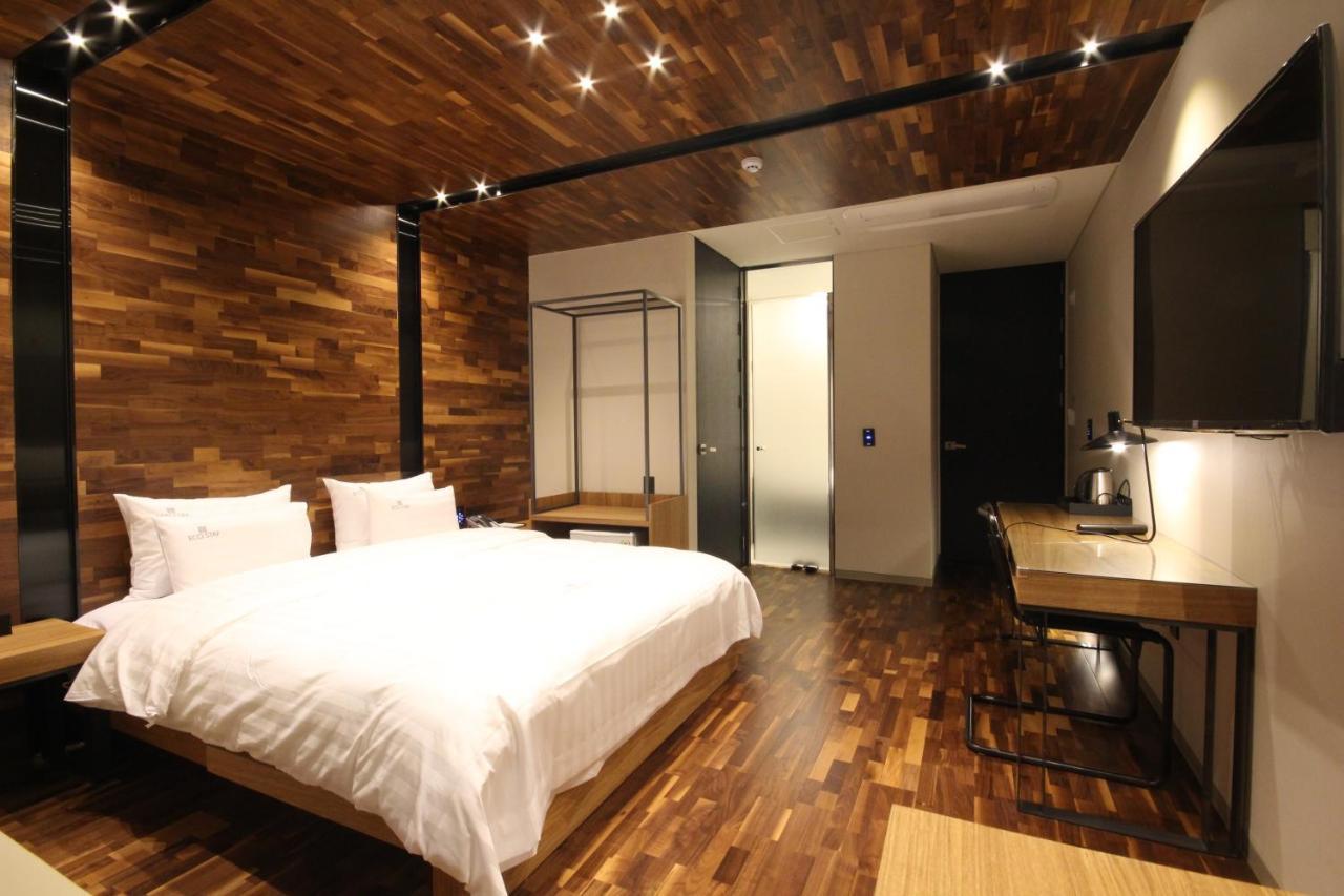 ชอนจู อีโคสเตย์ โฮเต็ล Hotel จอนจู ภายนอก รูปภาพ