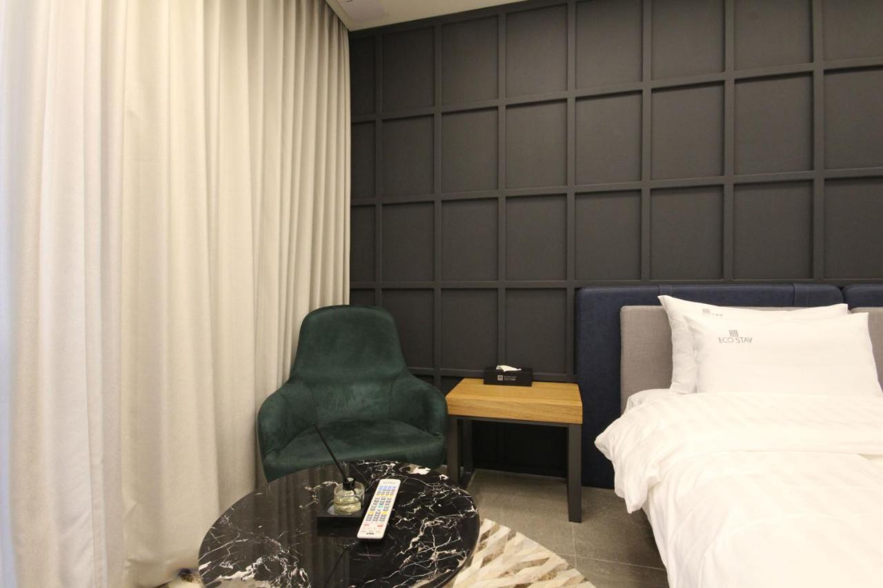 ชอนจู อีโคสเตย์ โฮเต็ล Hotel จอนจู ภายนอก รูปภาพ